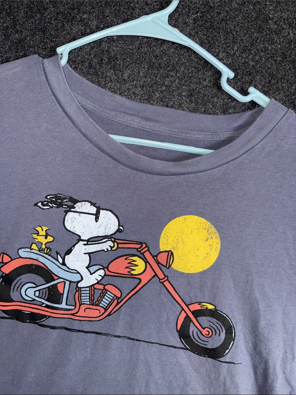 RSQ Peanuts Snoopy Woodstock Motorcycle Graphic Tee Purple Mens L